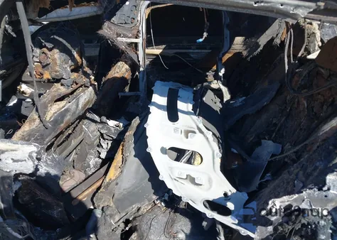 2019 BMW 740I из США, поврежденный, VIN WBA7E2C54KB216750